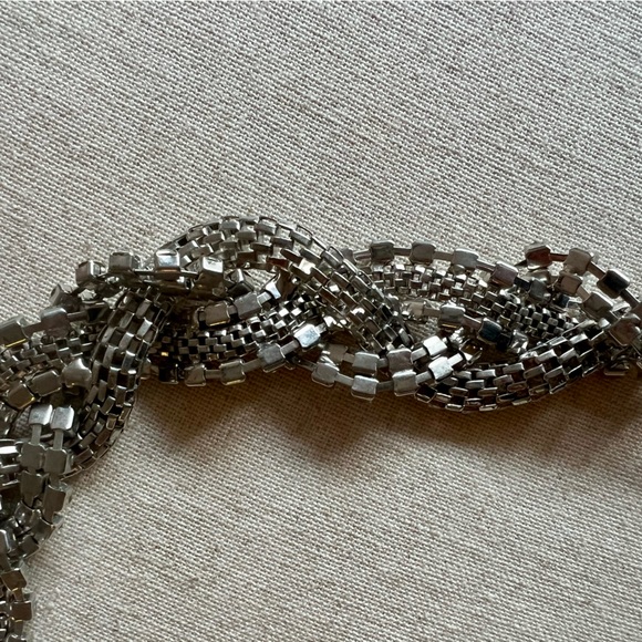 Silver jeweled headband - Picture 5 of 8